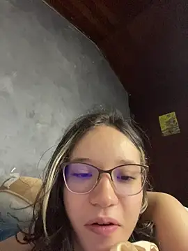 Snapshot of sukubo__ chatting on 10, 7, 2026 sukubo online show from 10, 7, 2026