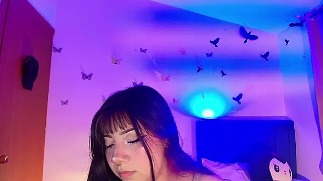 annie-russel online show from 26, 11, 2025