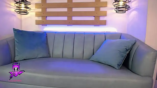 ArianaSantana online show from 7, 11, 2025