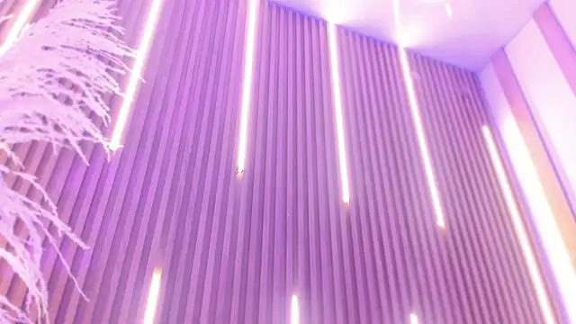 ArianaSantana online show from 15, 12, 2025