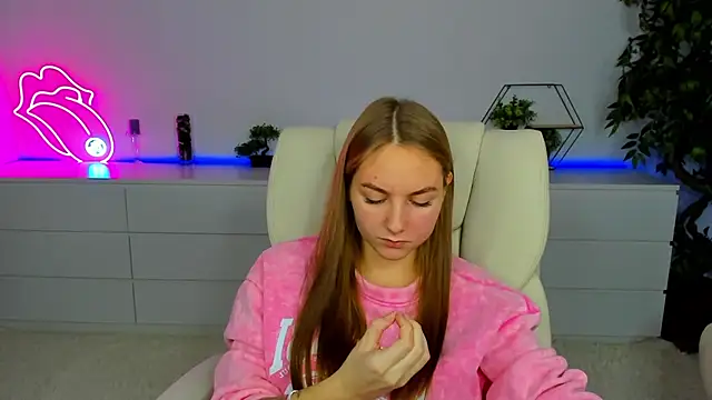 MilaAddams online show from 16, 11, 2025