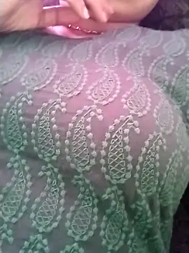 NehaQn online show from 17, 9, 2025