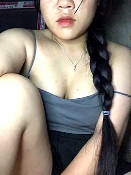 Snapshot of Linhmai_bb chatting on 11, 9, 2025 Linhmai bb online show from 11, 9, 2025