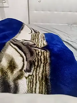 Snapshot of Yazaza1999 chatting on 4, 10, 2025 Yazaza1999 online show from 4, 10, 2025