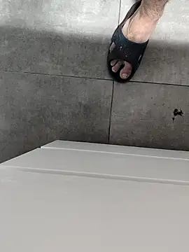 Snapshot of Yazaza1999 chatting on 19, 10, 2025 Yazaza1999 online show from 19, 10, 2025