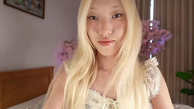 Bubblegumdream13 online show from 17, 7, 2026