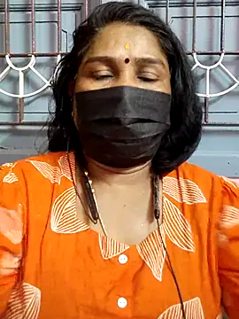 Snapshot of Tamil_Azhaghi25 chatting on 27, 6, 2026 Tamil Azhaghi25 online show from 27, 6, 2026