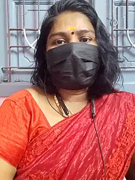 Snapshot of Tamil_Azhaghi25 chatting on 9, 7, 2026 Tamil Azhaghi25 online show from 9, 7, 2026