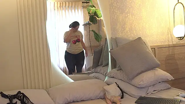 Tayler Kim online show from 16, 1, 2026