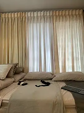 Tayler Kim online show from 13, 4, 2026