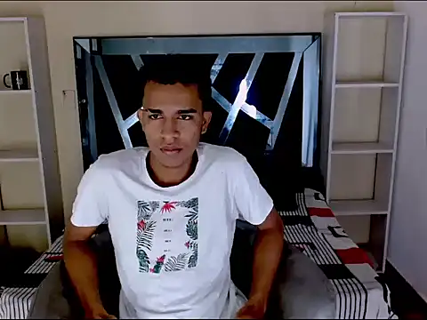 aston xvera online show from 19, 9, 2025