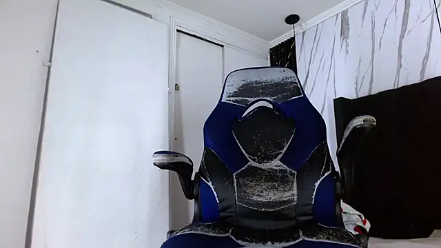 aston xvera online show from 15, 10, 2025