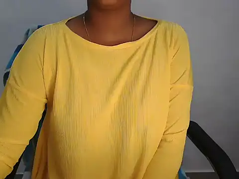 Hott Noor online show from 3, 11, 2025