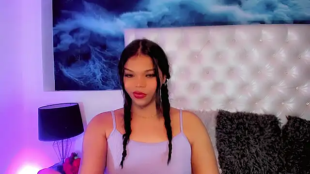 Valeria Swett  online show from 3, 3, 2026