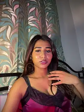 STRIP GLOW online show from 9, 4, 2026