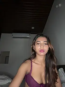 Snapshot of STRIP_GLOW chatting on 1, 8, 2026 STRIP GLOW online show from 1, 8, 2026