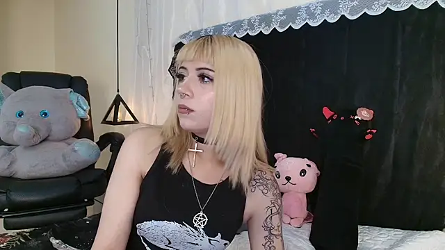 Snapshot of IvyBelle_ chatting on 10, 3, 2026 IvyBelle online show from 10, 3, 2026