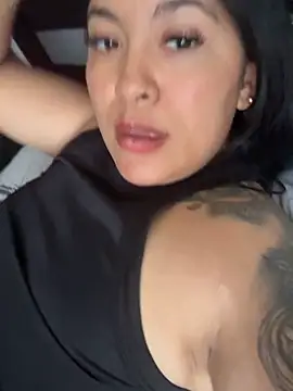 Snapshot of latina_curvy22 chatting on 18, 5, 2026 latina curvy22 online show from 18, 5, 2026