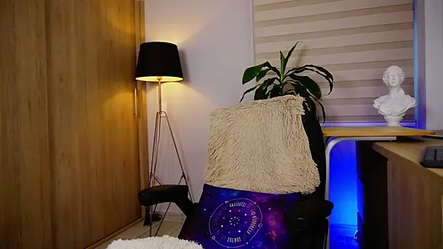 Erick Thompsonx online show from 27, 11, 2025