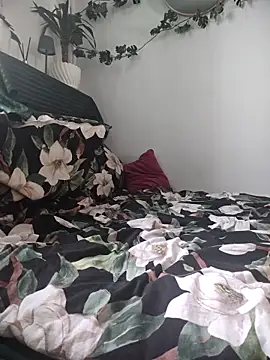 BabyFaceMia online show from 5, 11, 2025