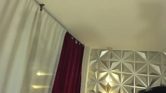 zoerouse  online show from 22, 11, 2025