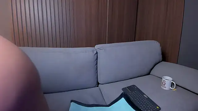 milaowens online show from 18, 2, 2025