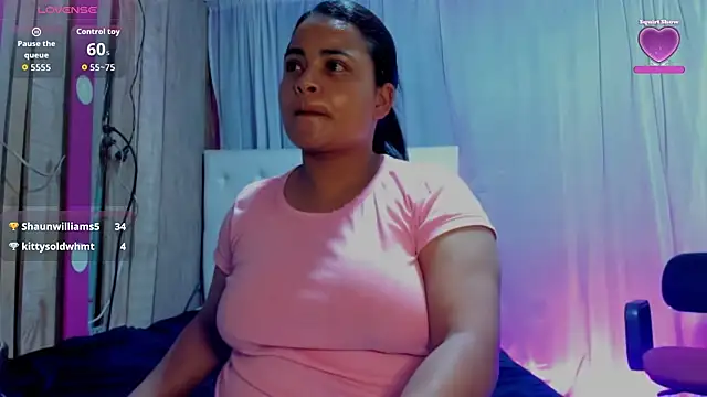 Snapshot of Zaphyra18 chatting on 10, 10, 2025 Zaphyra18 online show from 10, 10, 2025