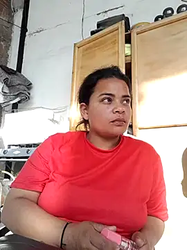 Snapshot of Zaphyra18 chatting on 19, 10, 2025 Zaphyra18 online show from 19, 10, 2025