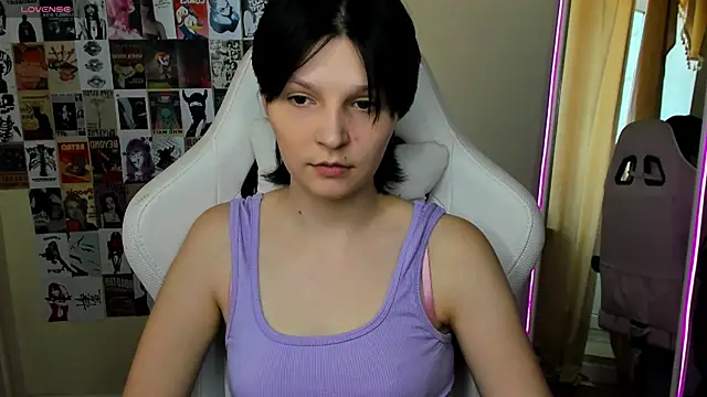 AudreyyKim online show from 18, 9, 2025