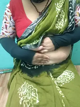 Snapshot of desi_boudi87 chatting on 23, 12, 2025 desi boudi87 online show from 23, 12, 2025