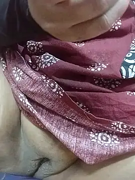 Snapshot of desi_boudi87 chatting on 10, 1, 2026 desi boudi87 online show from 10, 1, 2026