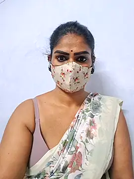 Snapshot of sherlin24 chatting on 9, 10, 2025 sherlin24 online show from 9, 10, 2025