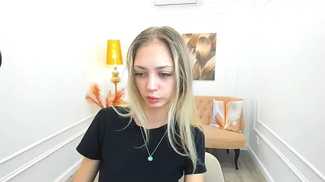 Snapshot of EmilyGraydis chatting on 5, 7, 2026 EmilyGraydis online show from 5, 7, 2026