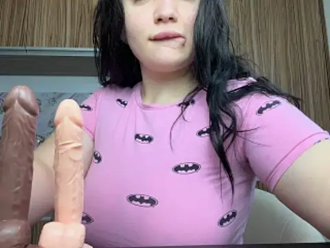 curvybombb online show from 9, 11, 2025