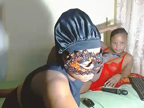 Snapshot of JuicyMellow21 chatting on 9, 9, 2025 JuicyMellow21 online show from 9, 9, 2025