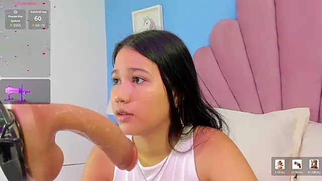 Snapshot of emma_clarke_ chatting on 16, 1, 2026 emma clarke online show from 16, 1, 2026