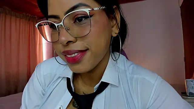 Michluxe 69 online show from 25, 6, 2026