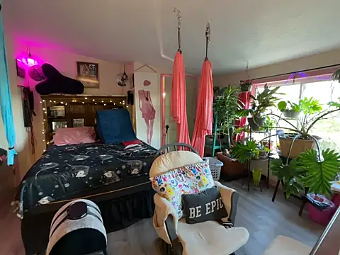 kinkycanner online show from 9, 4, 2026