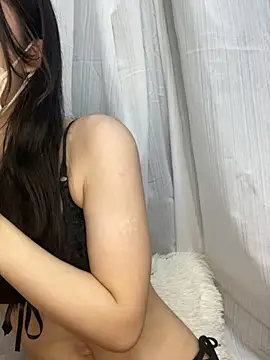 Yuki chan 2 online show from 13, 4, 2026