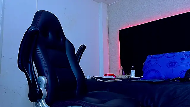 HairyDiamond  online show from 20, 10, 2025