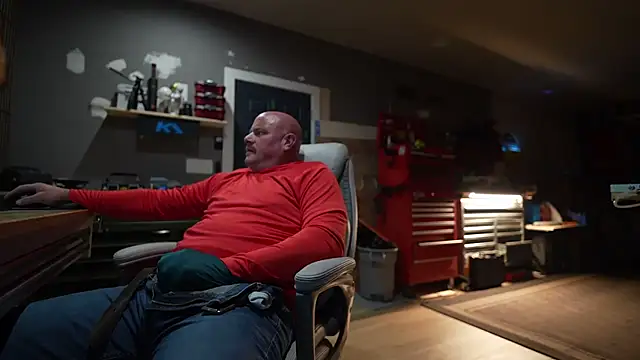 Snapshot of Soundfreak chatting on 11, 10, 2025 Soundfreak online show from 11, 10, 2025