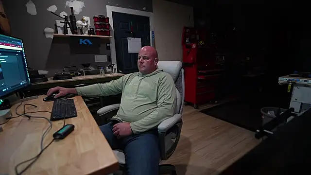 Snapshot of Soundfreak chatting on 13, 10, 2025 Soundfreak online show from 13, 10, 2025