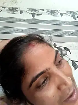 Snapshot of LUCKY_cut chatting on 25, 5, 2026 LUCKY cut online show from 25, 5, 2026