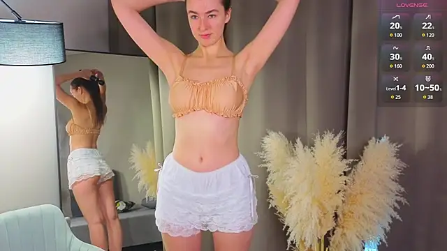 VincenzaGarigliano online show from 6, 10, 2025