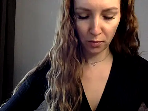 Varnyx online show from 7, 11, 2025