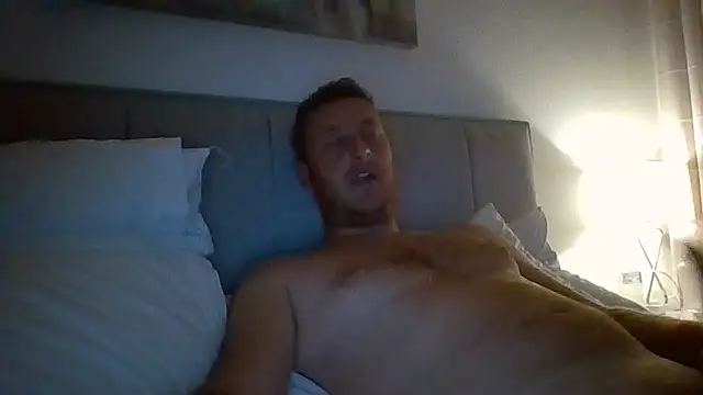 Snapshot of Londonlad818 chatting on 29, 5, 2026 Londonlad818 online show from 29, 5, 2026
