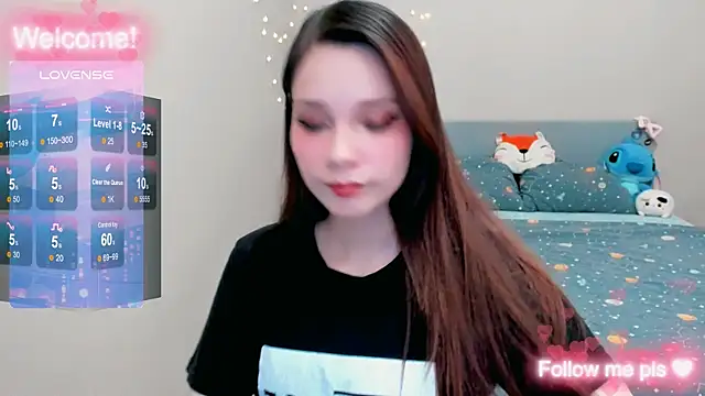 Kitten Alissa online show from 15, 12, 2025