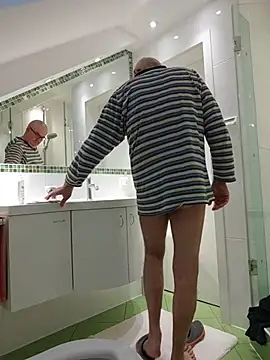 Oldmenhot66 online show from 1, 4, 2026