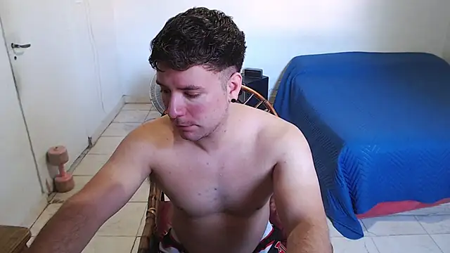 Snapshot of ferrari1996 chatting on 16, 12, 2025 ferrari1996 online show from 16, 12, 2025