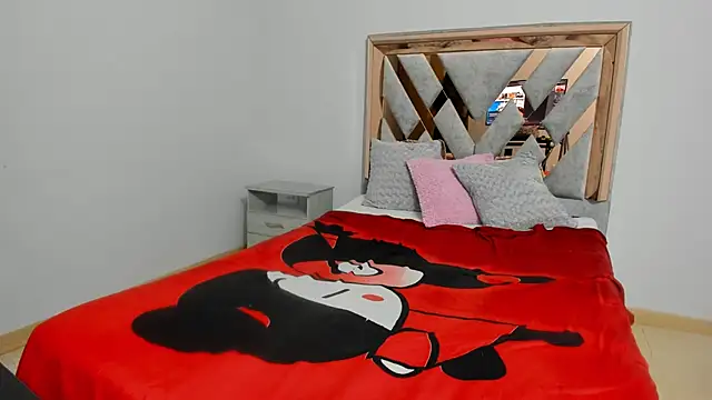 CataleyaAmaya online show from 5, 12, 2025